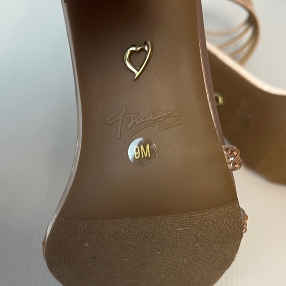Elegant Strappy Rose Gold Heels v2260 - Picture 5 of 7